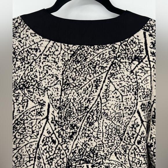 Nic + Zoe Santana Cardigan Sweater Jacket Leafs Metal Clasp Printed Size Medium - Picture 9 of 11